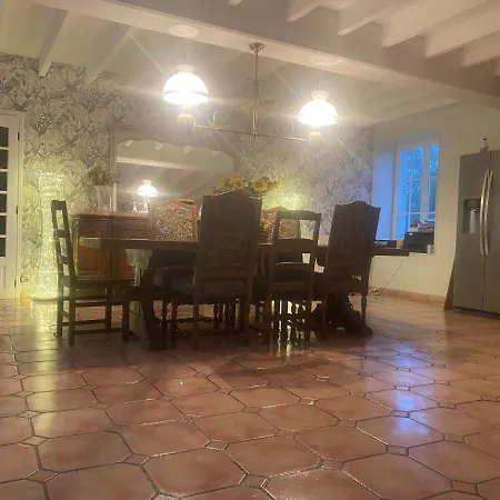 Large French בית נופש *