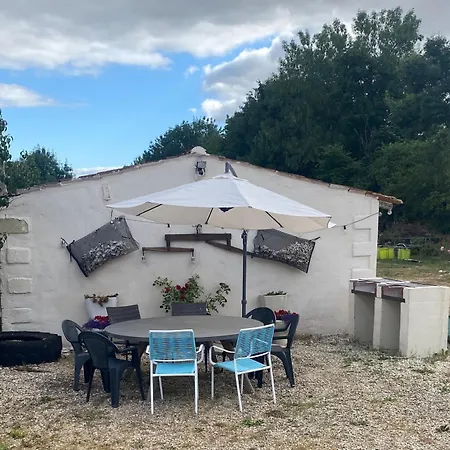 בית נופש Large French